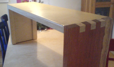 Couchtisch in Bubinga und Multiplex
